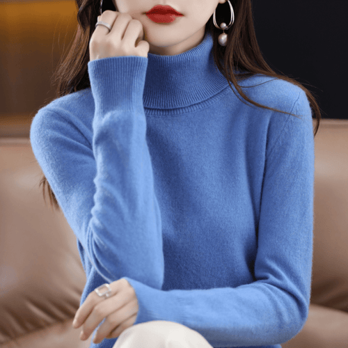 Luxurious Women's Cashmere Turtleneck Sweater