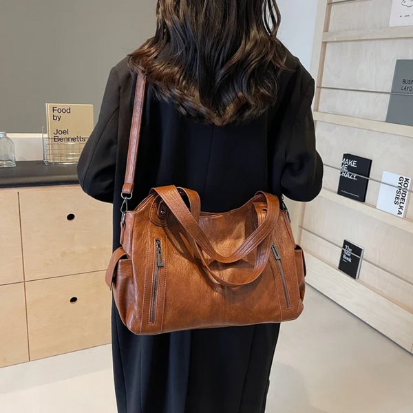 Chic Amber Shoulder Bag Elegant Design