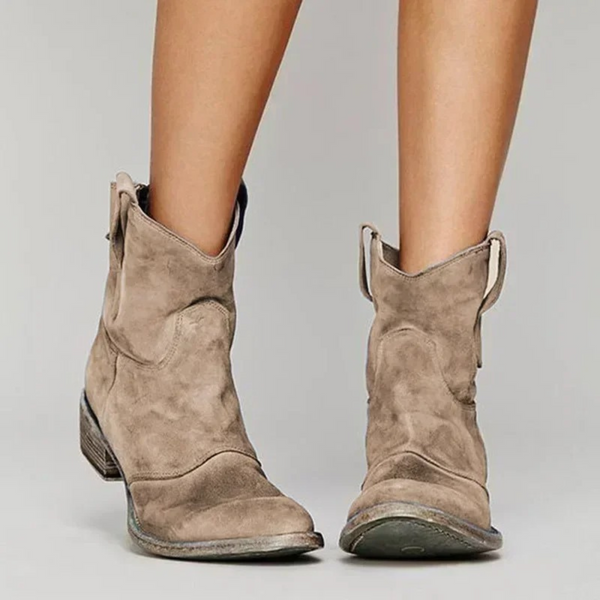 Stylish Women's Pointed Toe Boots