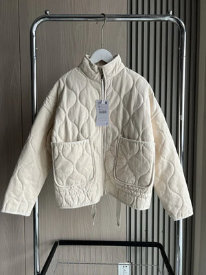 Stylish Pocket-Detail Casual Jacket