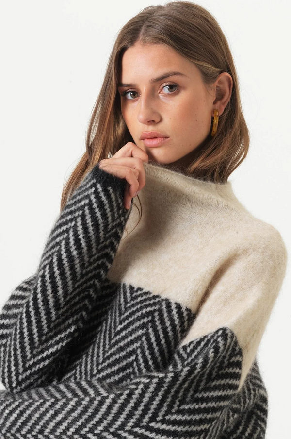 Luxurious Casual Cashmere Sweater for Women