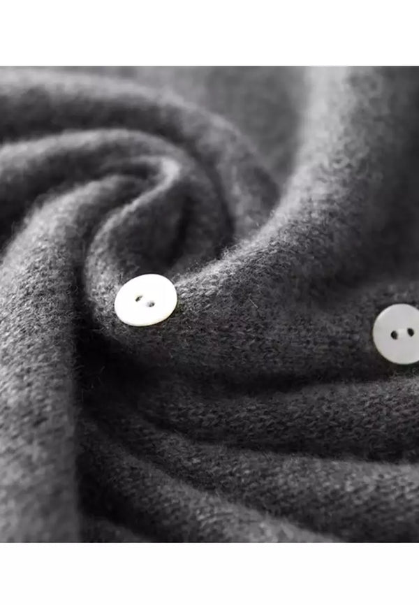 Luxurious Cashmere Cardigan | Stylish Button-Down Autumn Sweater